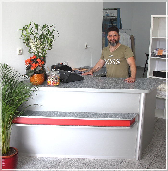 Textielreinigung uns Schneiderei Empfang in Moosach München